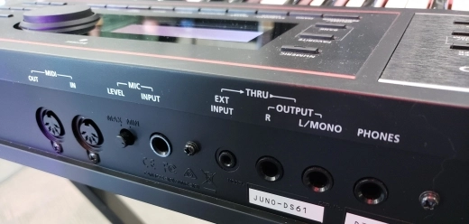 Roland JUNO-DS 61 Performance Synthesizer 2