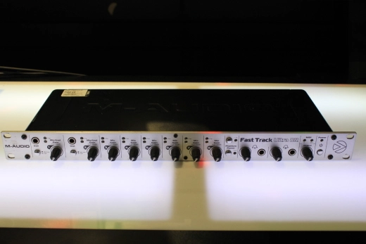 M-Audio - FAST TRACK U 8R