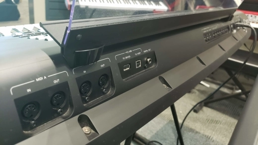 Yamaha Genos Arranger Workstation 2