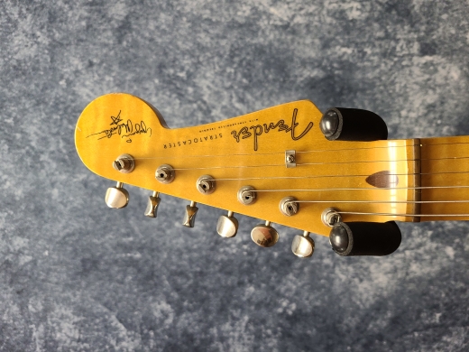 fender　stratocaster strat_mp_wh.jpg