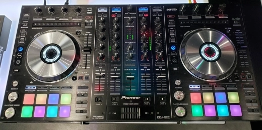 Pioneer DDJ-SX2 DJ Controller for Serato DJ Pro