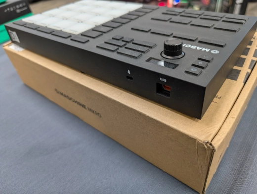 Native Instruments MIKRO MK3 Groove Controller for Maschine Software 3