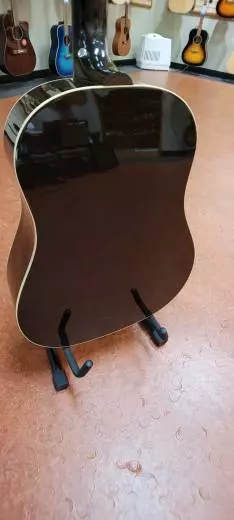 Gibson J-45 Acoustic Guitar 2