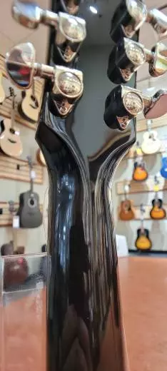 Gibson J-45 Acoustic Guitar 2