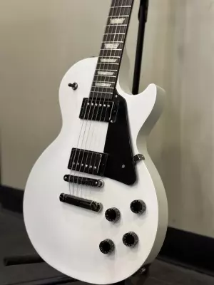 Gibson Les Paul Modern Studio Worn White