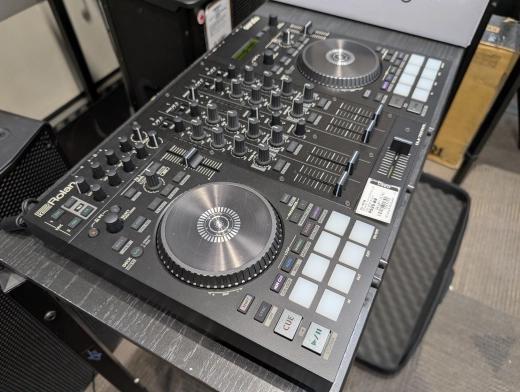 Roland DJ-707M DJ Controller for Serato DJ Pro 2