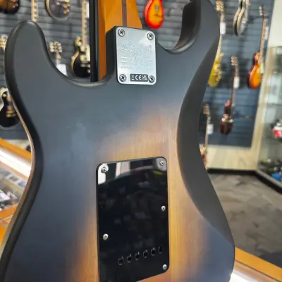 Squier 40th Anniversary Stratocaster, Vintage Edition, Maple Fingerboard - Satin Wide 2-colour Sunburst 2