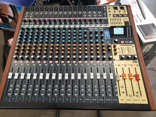 Tascam MODEL 24 Hybrid Mixer/Recorder/Interface