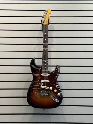 Fender - 011-3900-700
