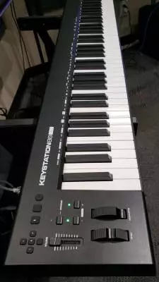 M-Audio KEYSTATION 88MK3 controller with bag 2