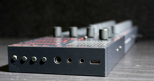 Store Special Product - Yamaha - SEQTRAK BK