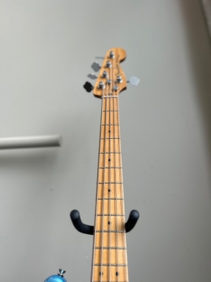 Fender Player plus 5 string Jazz bass 2