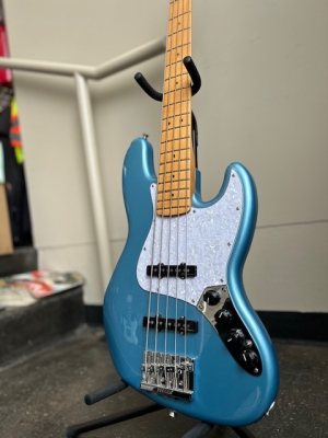 Store Special Product - Fender Player plus 5 string Jazz bass