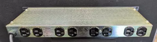Furman PL-Plus Power Conditioner 3