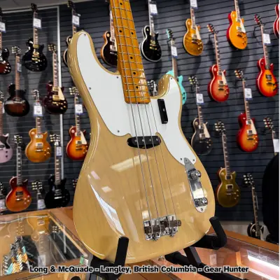 Fender American Vintage II 1954 Precision Bass, Maple Fingerboard - Vintage Blonde 2