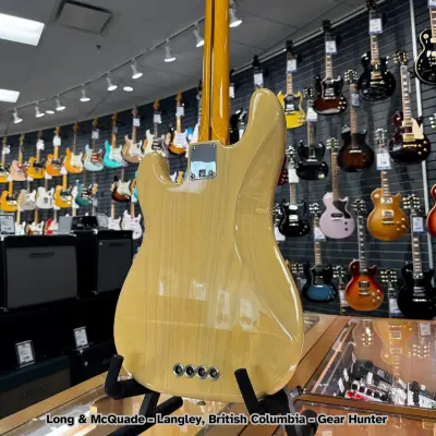 Fender American Vintage II 1954 Precision Bass, Maple Fingerboard - Vintage Blonde 2