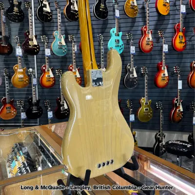 Fender American Vintage II 1954 Precision Bass, Maple Fingerboard - Vintage Blonde 2