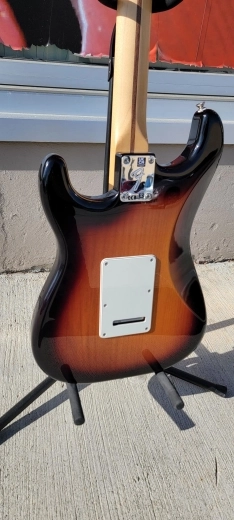 Fender Player Strat MN 3 Tone Sunburst 4