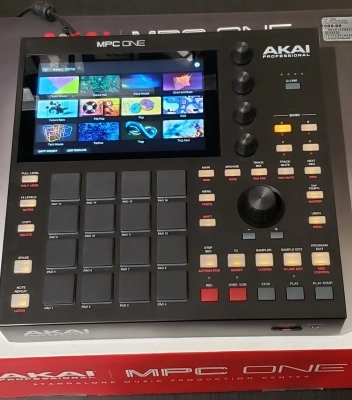 Akai - MPC ONE Production Studio