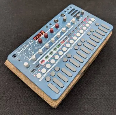 SONICWARE LIVEN AMBIENT SYNTHESIZER 2