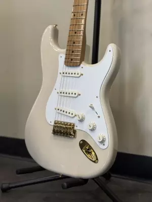 Fender Limited Edition Vintera II 50's White Blonde Stratocaster