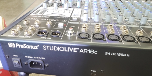 PreSonus Studiolive AR16C Mixer/Audio Interface/Recorder 3
