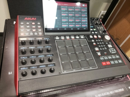 Akai MPC X Standalone Music Production Center 3