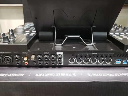 Akai MPC X Standalone Music Production Center 5