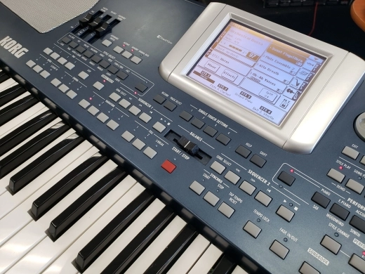 Korg PA500 Arranger Keyboard 2