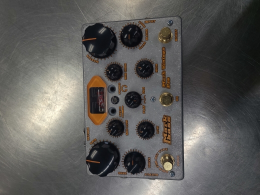 Gear Hunter | MARKBASS VINTAGE TUBE PRE AMP