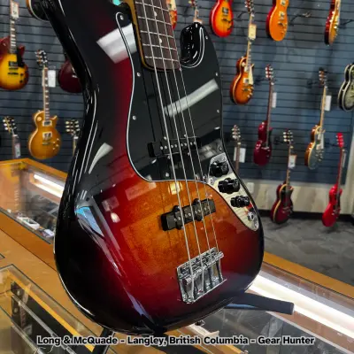 Fender Player II Jazz Bass, Rosewood Fingerboard - Sparkle 3-colour Sunburst 2