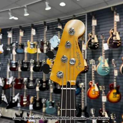 Fender Player II Jazz Bass, Rosewood Fingerboard - Sparkle 3-colour Sunburst 2
