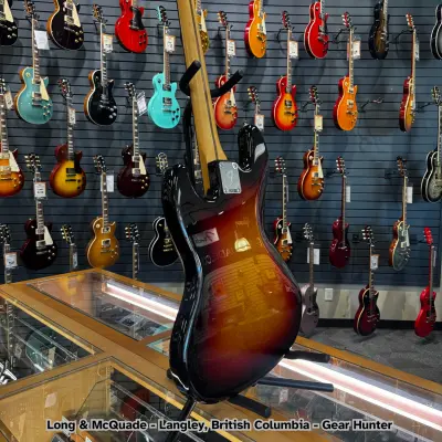 Fender Player II Jazz Bass, Rosewood Fingerboard - Sparkle 3-colour Sunburst 2