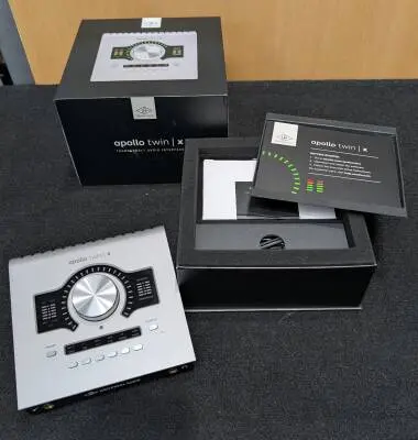 Universal Audio Apollo Twin X Quad G2 Studio 2