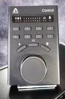 Apogee ELEMENT 88 Thunderbolt Audio Interface + Apogee Control Remote 2