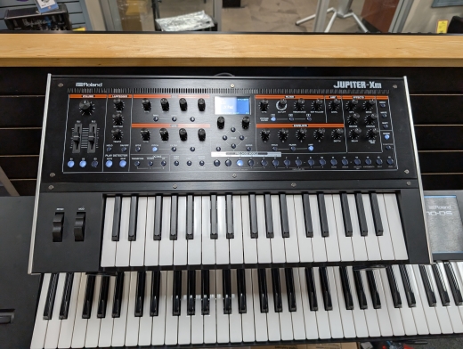 Gear Hunter | Roland JUPITER-Xm ZEN-Core Synthesizer
