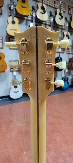 Gibson SJ200 Antique Natural 2