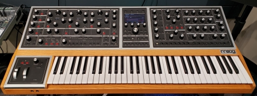 Moog One 16 Voice Analogue Synthesizer