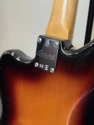 Fender Kurt Cobain Signature Jaguar 2