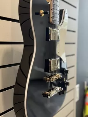 Squier - 037-7026-506 3
