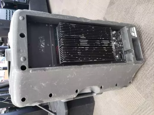 Mackie SRM450 POWERED PA SPEAKER 2