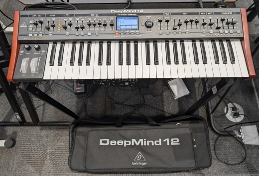 Behringer DEEPMIND 12 Analog Synthesizer w/ padded bag
