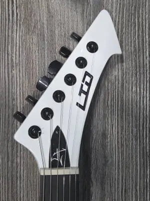 ESP Guitars - LSNAKEBYTESW 2