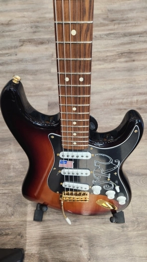 Fender - SRV Stratocaster 2023 3
