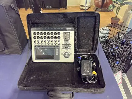 QSC - TOUCHMIX-16 2