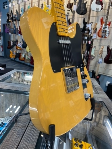 Fender - 011-0312-850 2