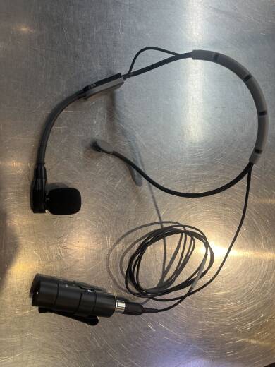 Shure SM35 Performance Headset Condenser Microphone W/XLR Preamp
