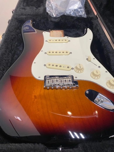 FENDER STRAT BODY/HARDWARE/PARTS/CASE *NO NECK*