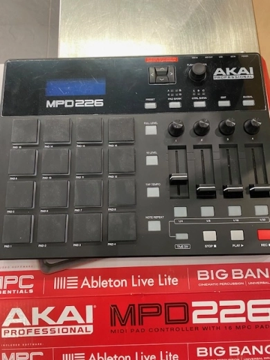 Akai - MPD226
