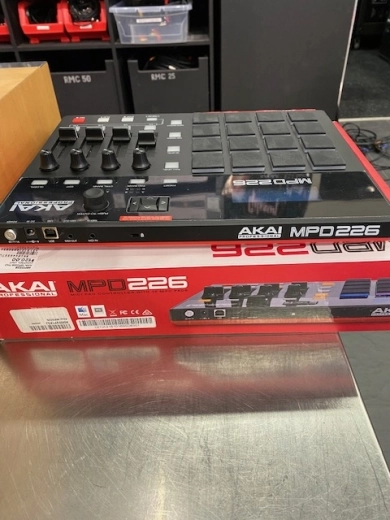 Akai - MPD226 2
